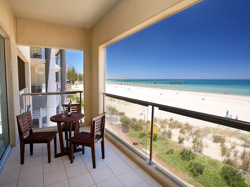 122/16 Holdfast Promenade, Glenelg SA 5045