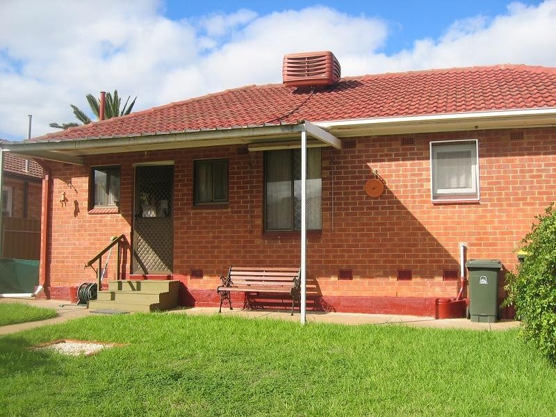 41  Hanson Road, Elizabeth Downs SA 5113