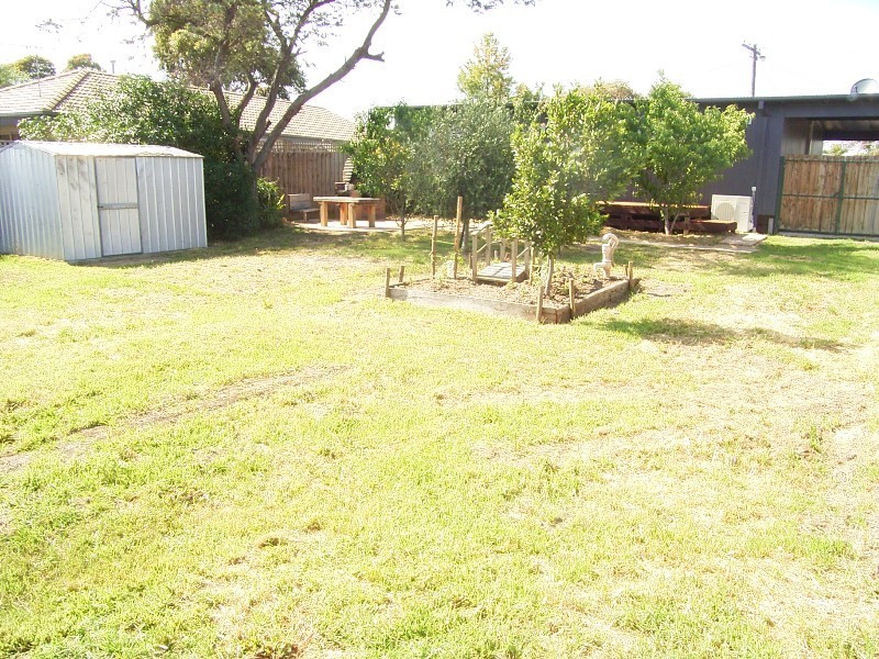 44 Pinewood Drive, Hastings VIC 3915