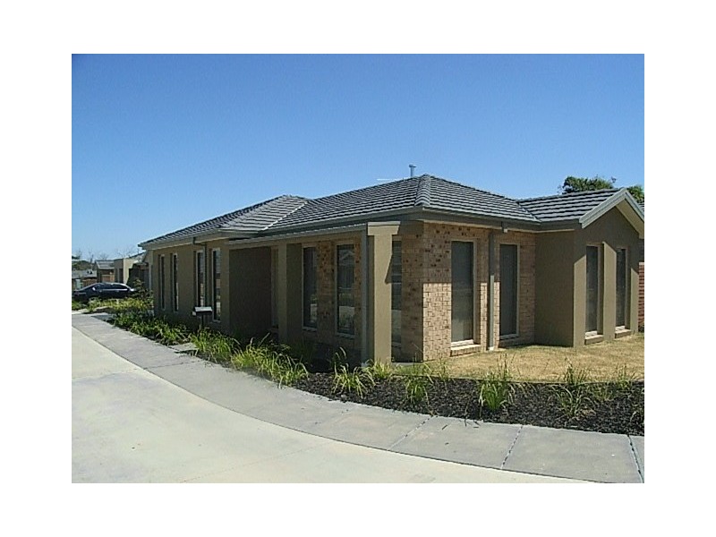 2 James Hird Drive, Hastings VIC 3915