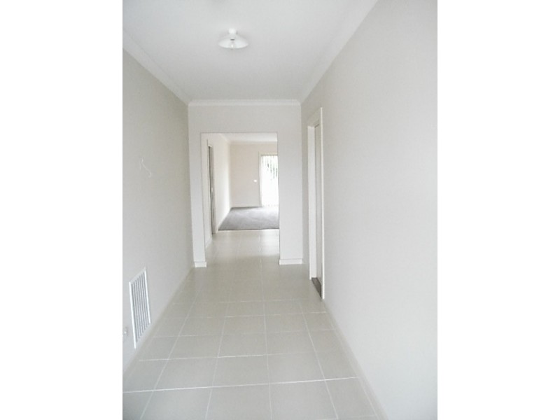 2 James Hird Drive, Hastings VIC 3915