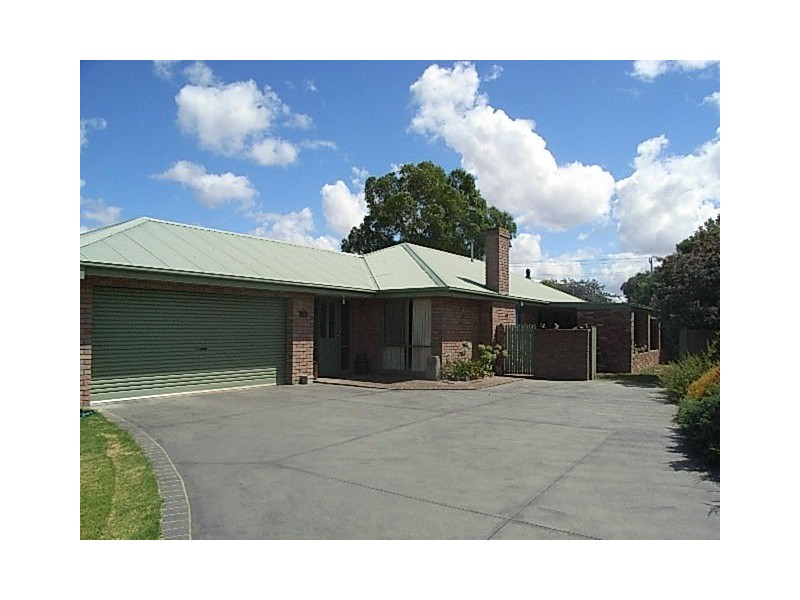 4 Slocombe Close, Hastings VIC 3915