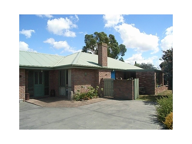 4 Slocombe Close, Hastings VIC 3915