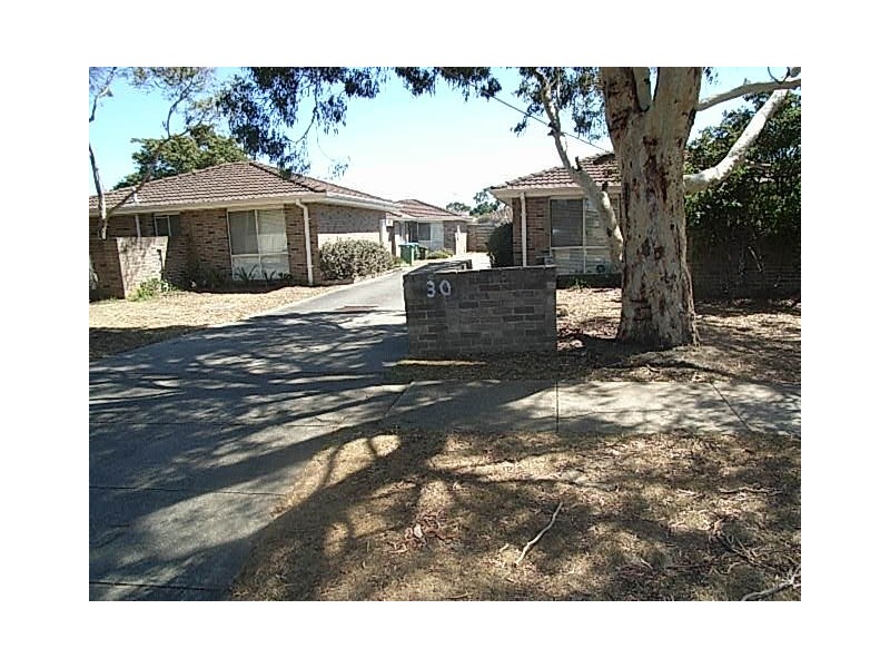 1,2,3,4/ 30  Douglas Street, Hastings VIC 3915