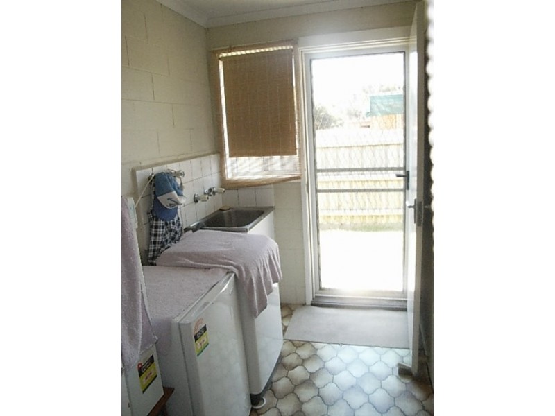 1,2,3,4/ 30  Douglas Street, Hastings VIC 3915