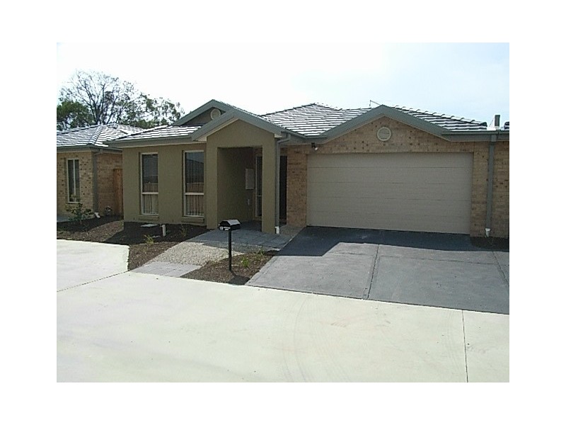 18 James Hird Drive, Hastings VIC 3915