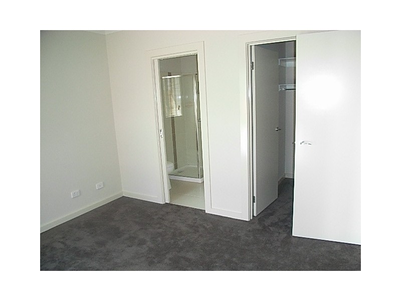 18 James Hird Drive, Hastings VIC 3915