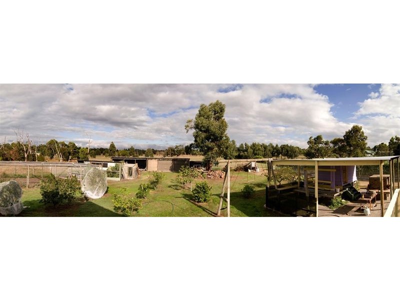 4 Hendersons Road, Bittern VIC 3918