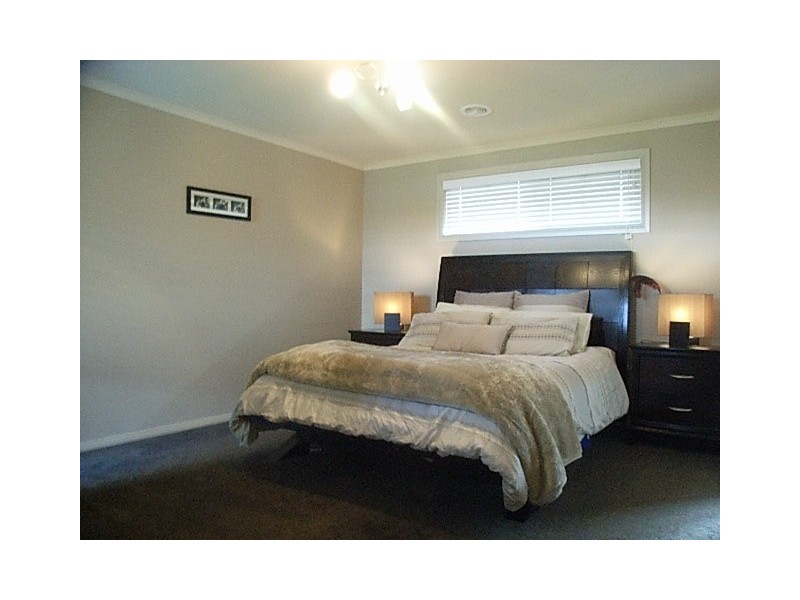 4 Jillian Place, Hastings VIC 3915