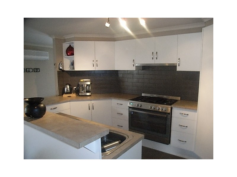 4 Jillian Place, Hastings VIC 3915