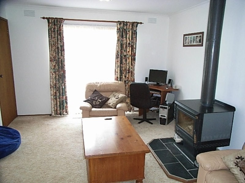 2 Vale Street, Bittern VIC 3918