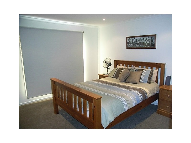 2 / 120 Marine Parade, Hastings VIC 3915