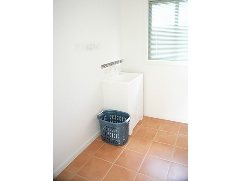 2 / 120 Marine Parade, Hastings VIC 3915