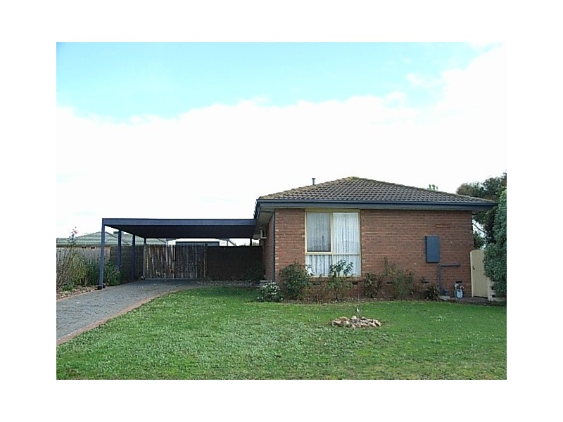 18 Michelle Drive, Hastings VIC 3915