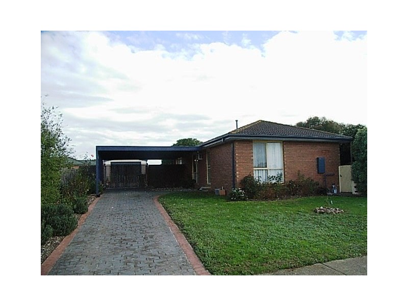 18 Michelle Drive, Hastings VIC 3915