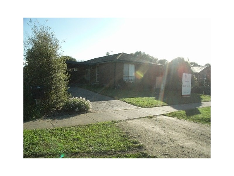 18 Michelle Drive, Hastings VIC 3915