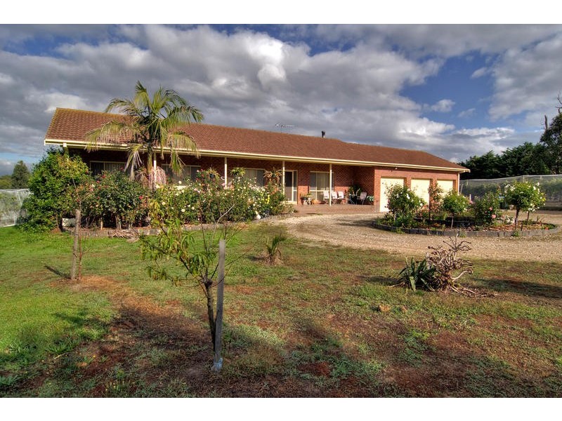 4 Hendersons Road, Bittern VIC 3918
