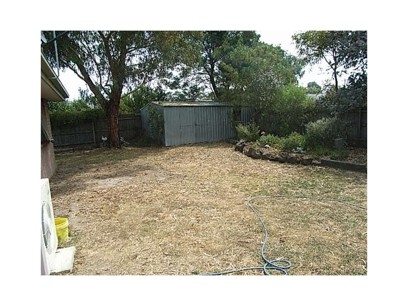 4 Slocombe Close, Hastings VIC 3915