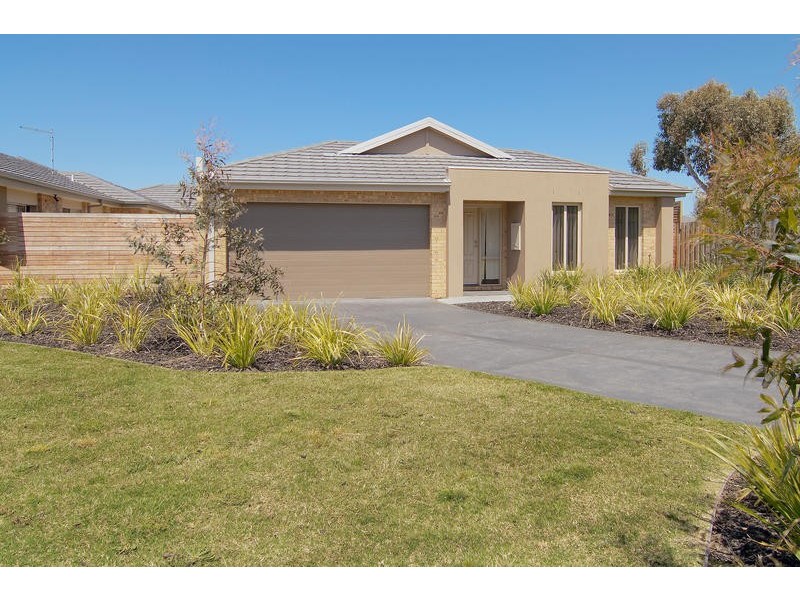 31 Reid Parade, Hastings VIC 3915