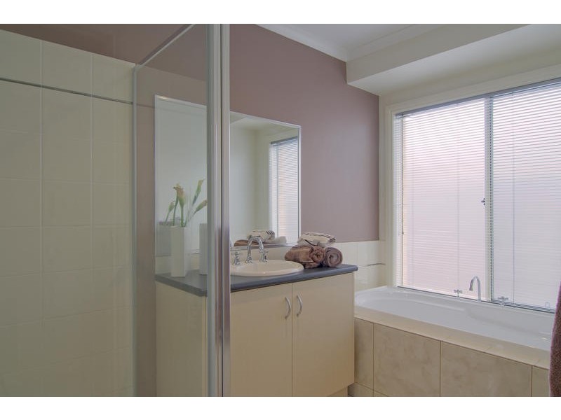 8 Jensen Court, Crib Point VIC 3919