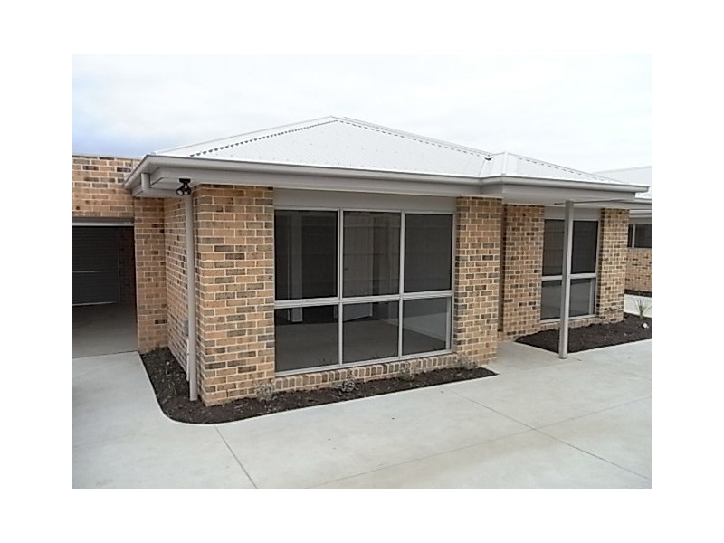4/28 Orchard Grove, Tyabb VIC 3913