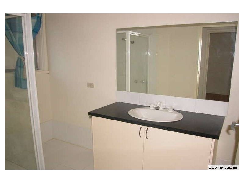 1/4 Queen Street, Hastings VIC 3915