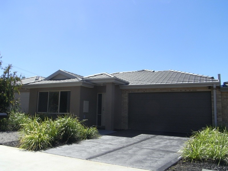 22 James Hird Drive, Hastings VIC 3915
