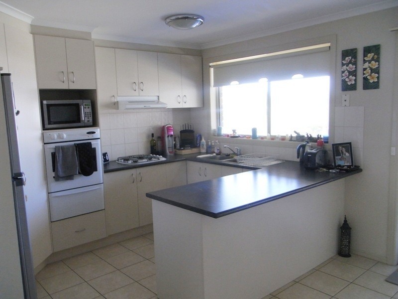 2 Thomas Place, Hastings VIC 3915