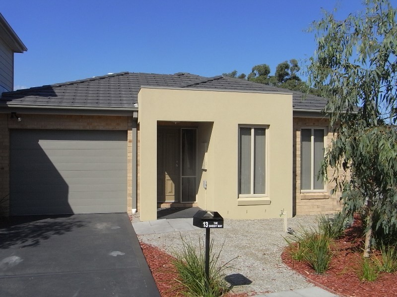 16 James Hird Drive, Hastings VIC 3915