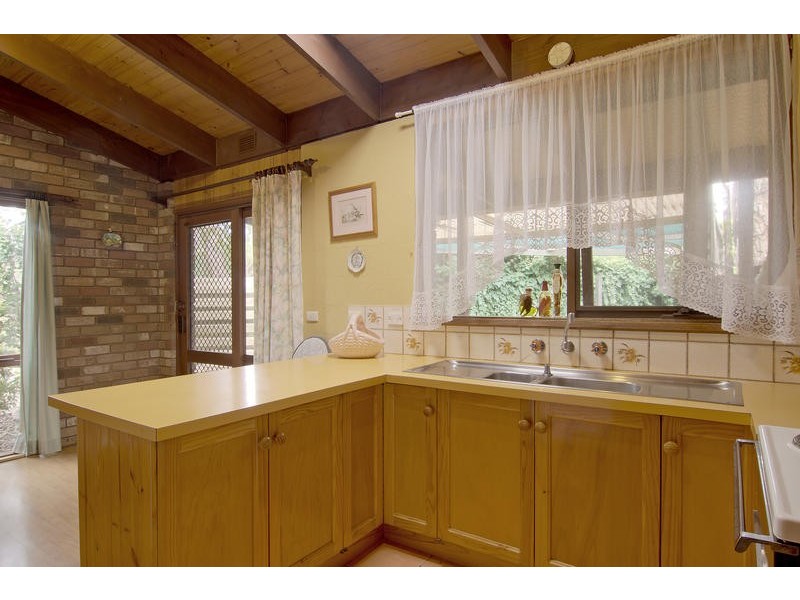 2 Dartnell Close, Crib Point VIC 3919