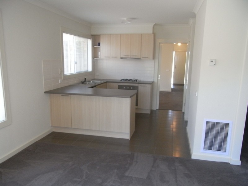 10 James Hird Drive, Hastings VIC 3915