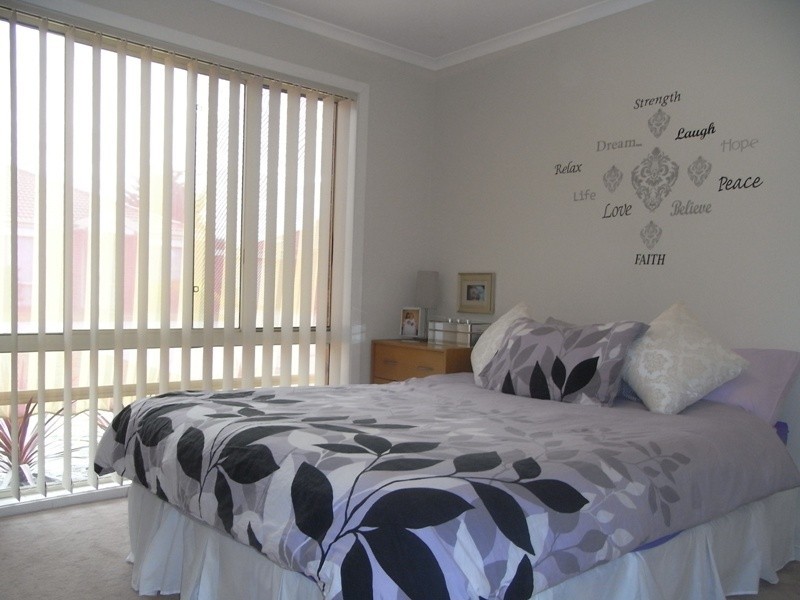 8/1 Phillip Court, Hastings VIC 3915