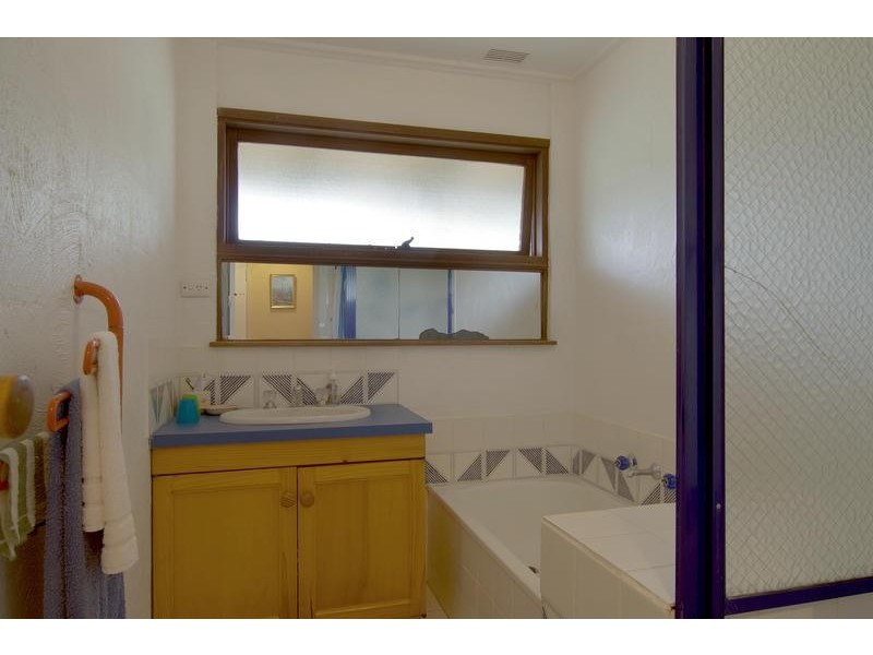 2 Dartnell Close, Crib Point VIC 3919