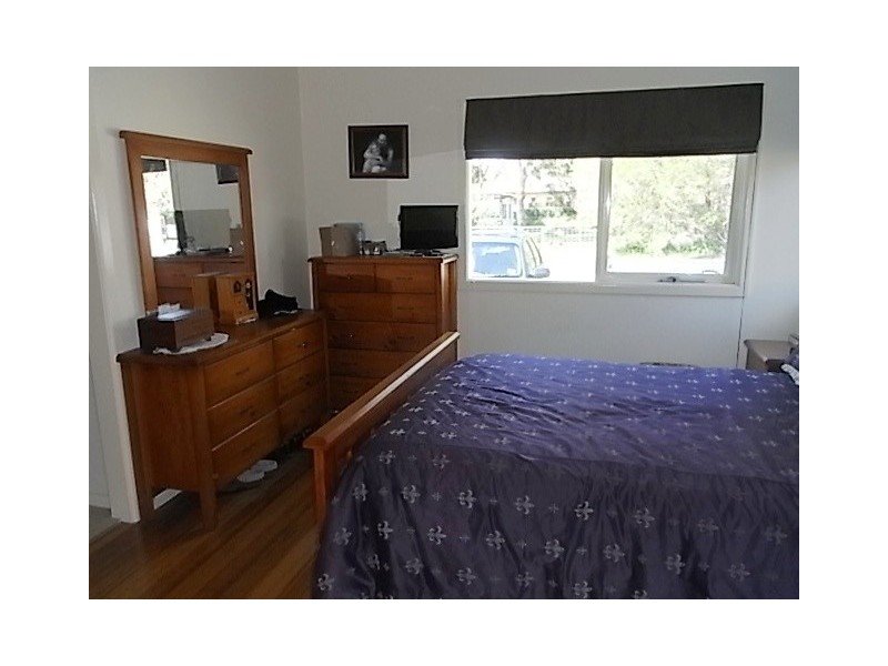 10 Peterson Street, Crib Point VIC 3919