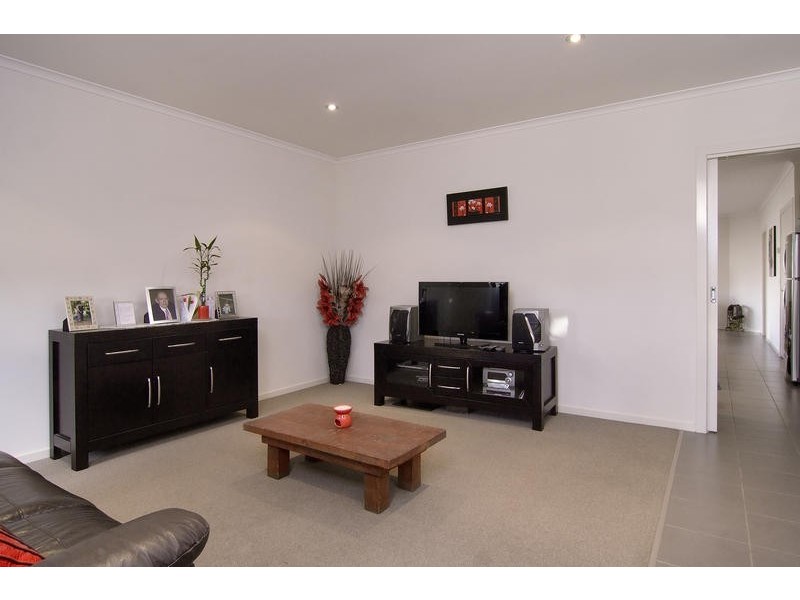 17 Dylan Drive, Hastings VIC 3915