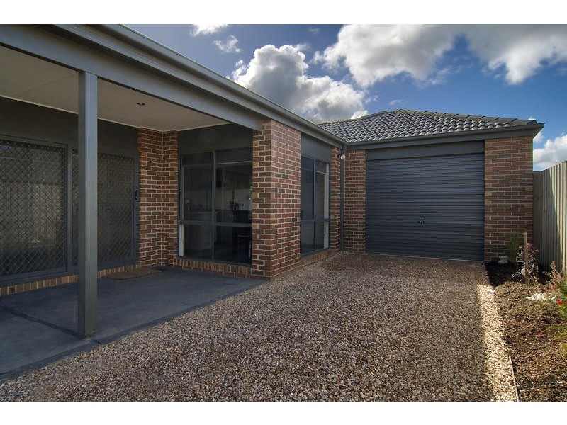 17 Dylan Drive, Hastings VIC 3915
