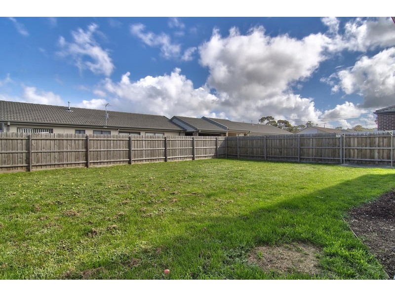 17 Dylan Drive, Hastings VIC 3915