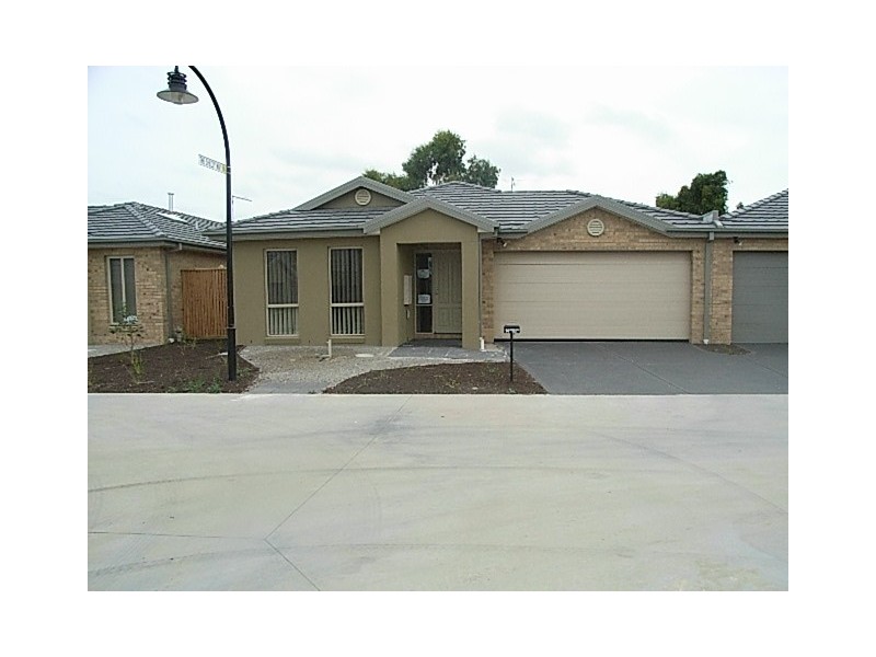 9 James Hird Drive, Hastings VIC 3915