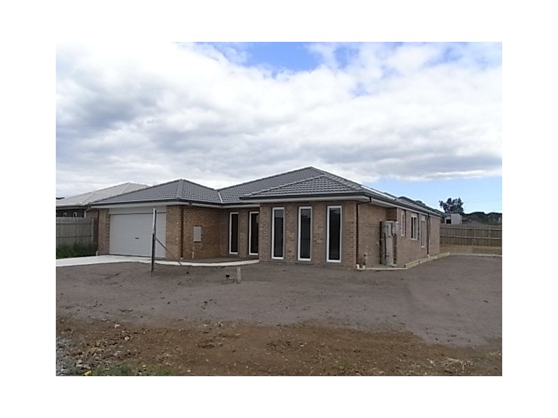 11 Brandary Place, Hastings VIC 3915