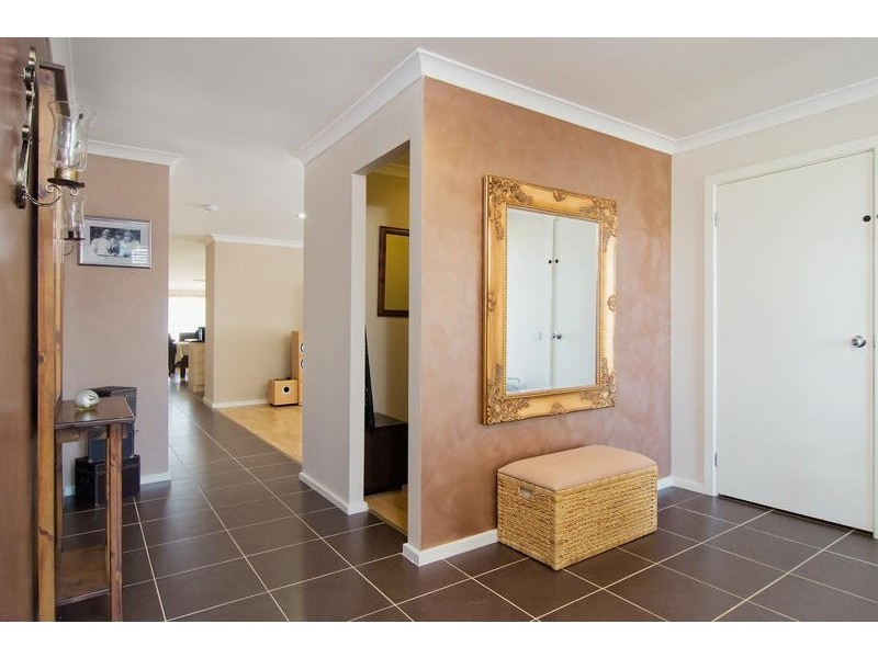 6 Forbes Place, Hastings VIC 3915