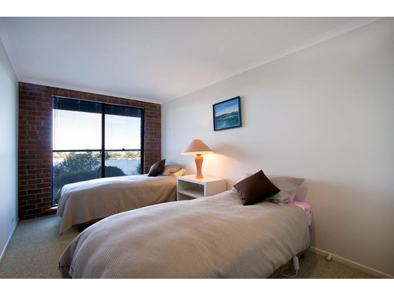 66 Creighton Street, Lakes Entrance VIC 3909