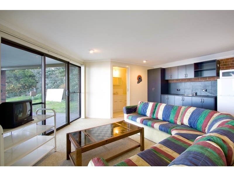 66 Creighton Street, Lakes Entrance VIC 3909