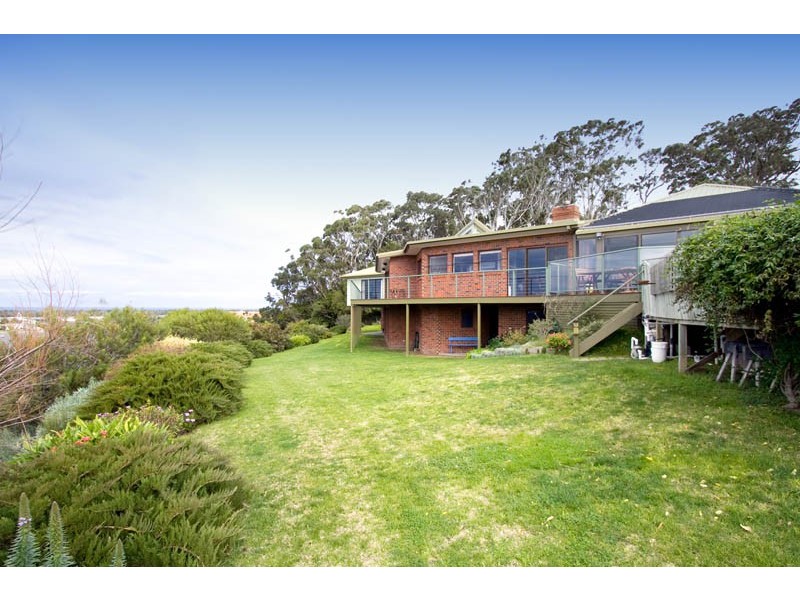 66 Creighton Street, Lakes Entrance VIC 3909