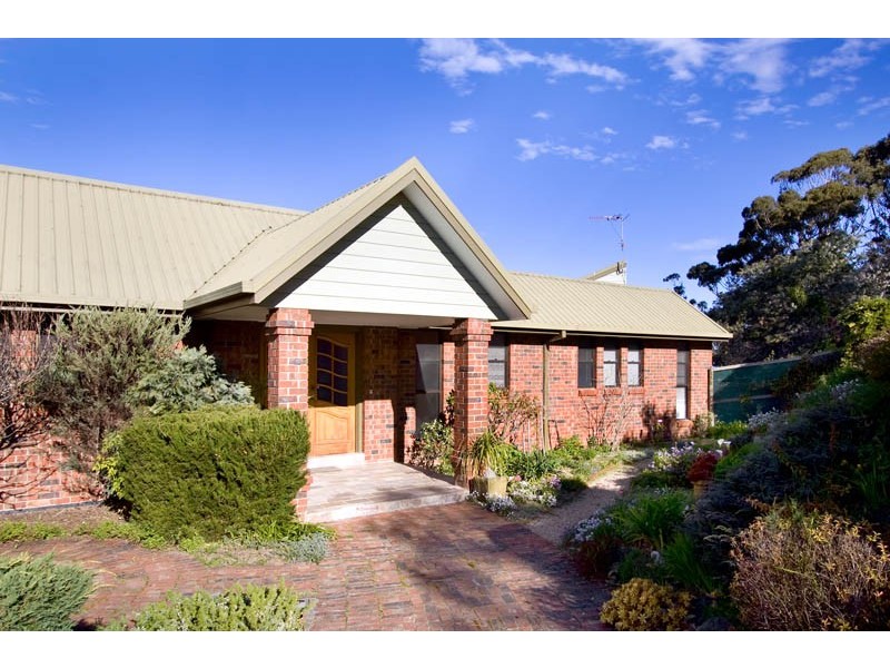 66 Creighton Street, Lakes Entrance VIC 3909