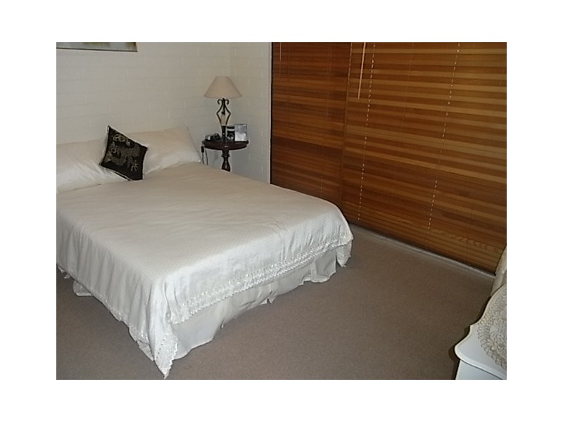 1, 2, 3 — 2 Station Way, Tyabb VIC 3913