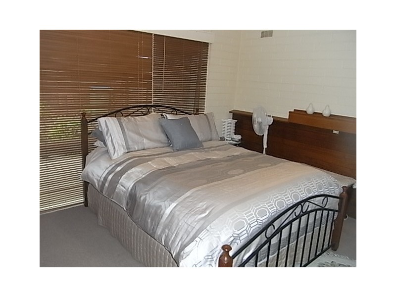 1, 2, 3 — 2 Station Way, Tyabb VIC 3913