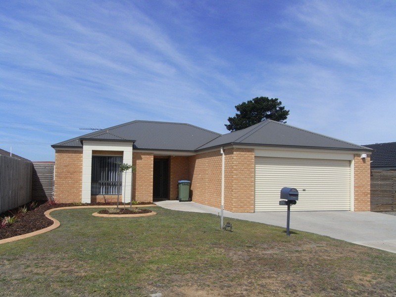 29 Melaleuca Drive, Hastings VIC 3915