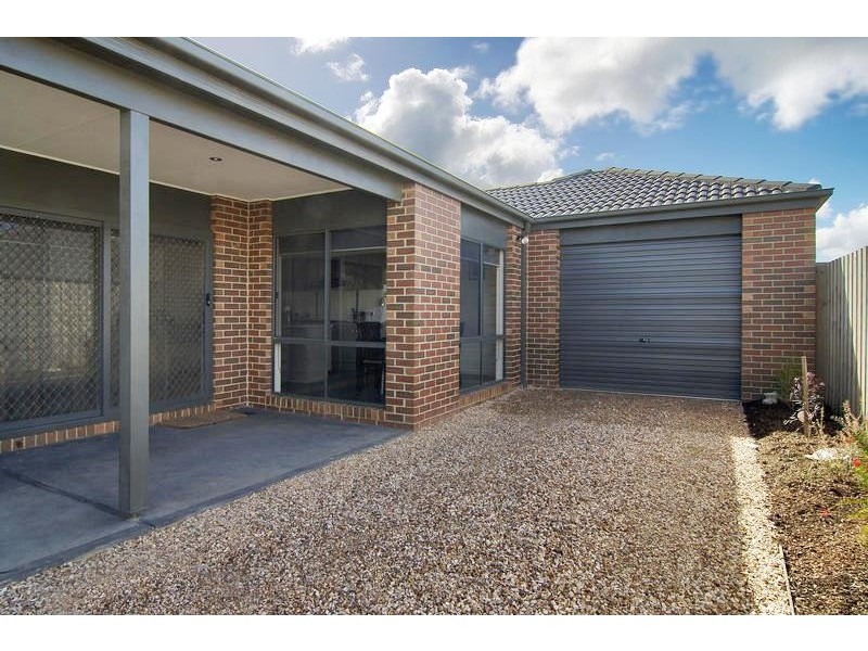 17 Dylan Drive, Hastings VIC 3915