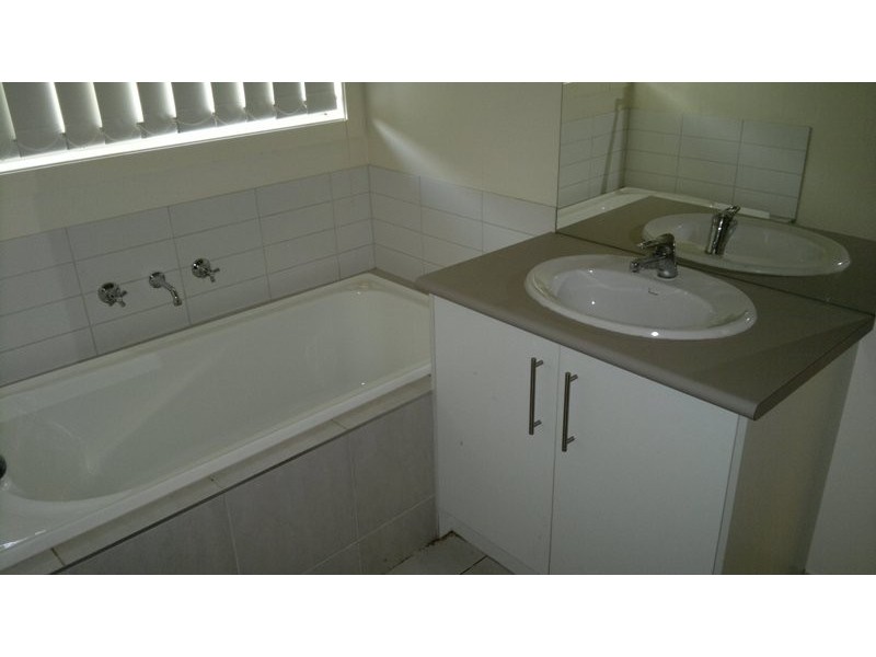 1/2070 Frankston-Flinders Road, Hastings VIC 3915