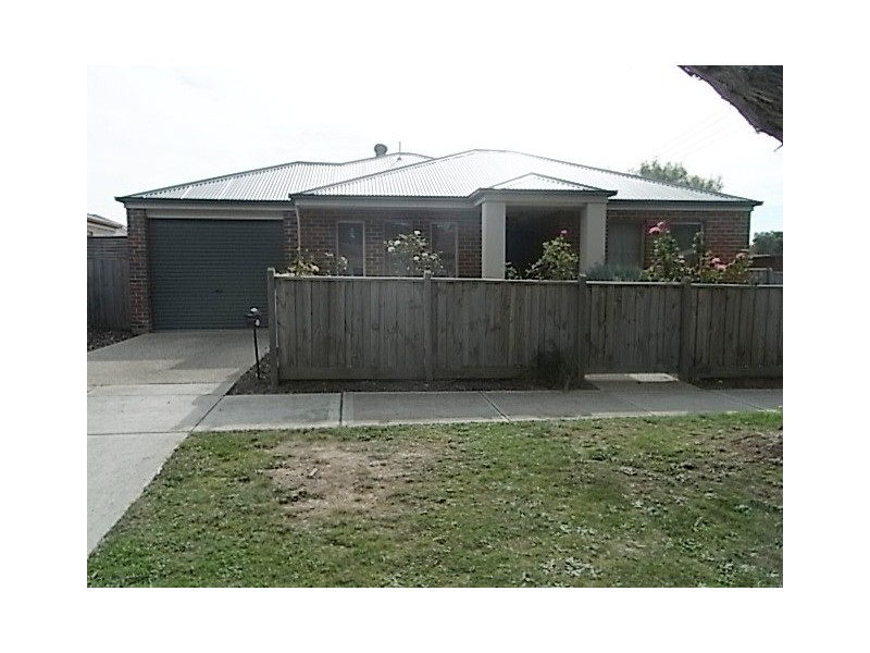 48 Spring Street, Hastings VIC 3915